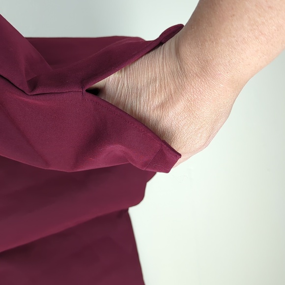 Mandala Wine Scrub Top - Picture 5 of 6